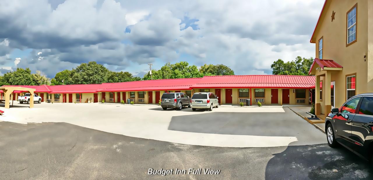 Budget Inn Hallettsville Екстериор снимка